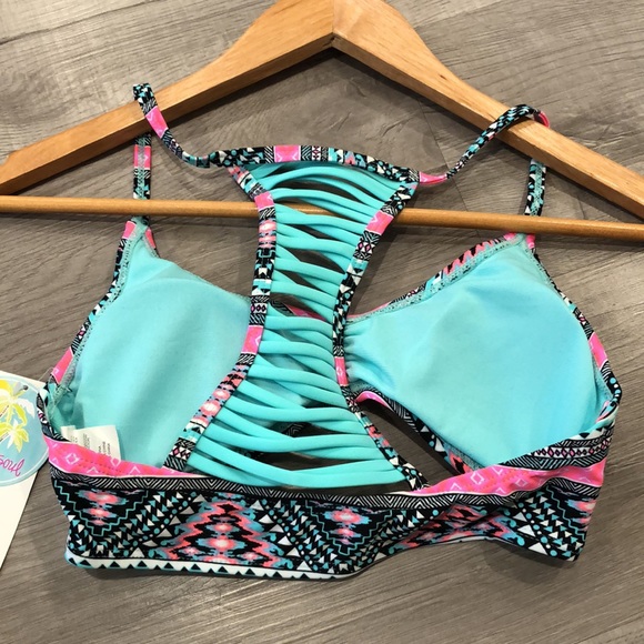 Island Soul - Picture 3 of 4